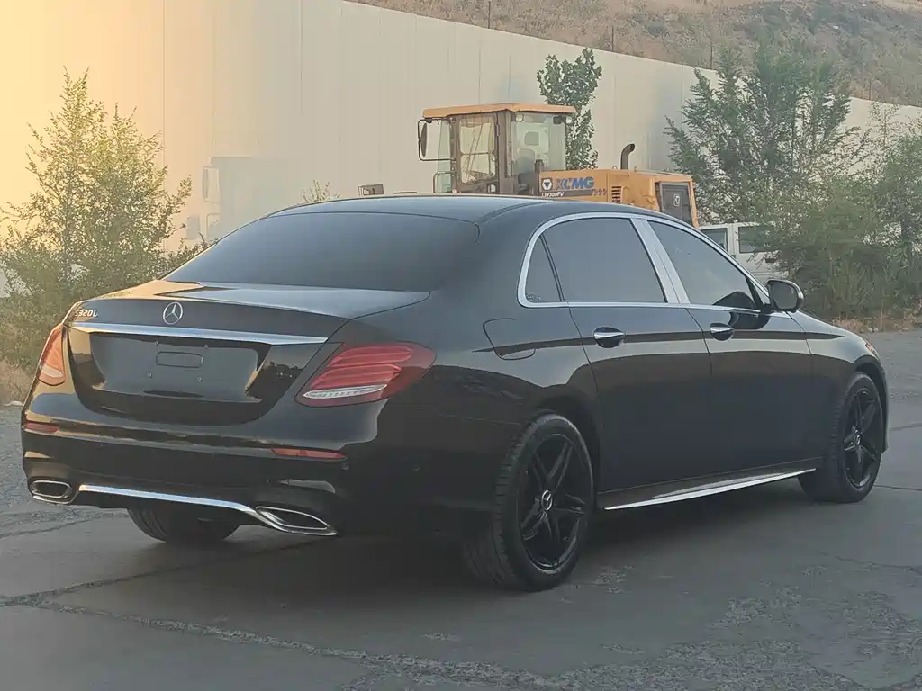Mercedes-Benz E-Class E 2018 E 200 L Sport 4MATIC