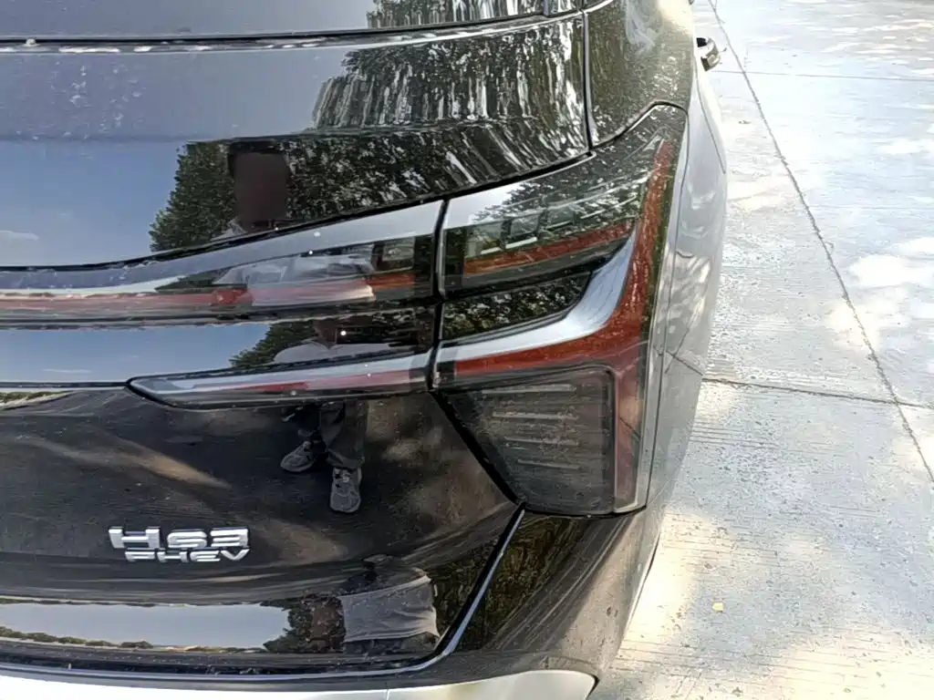 Hongqi Hongqi HS3 PHEV — миниатюра 8