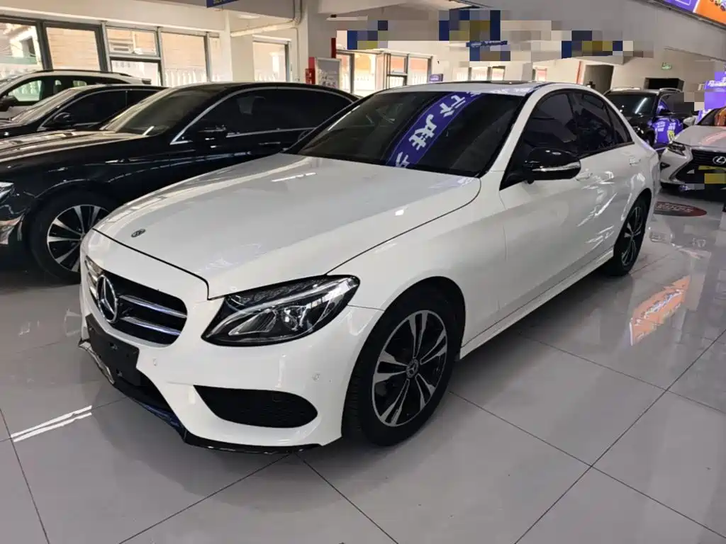 Mercedes-Benz C-Class — миниатюра 2