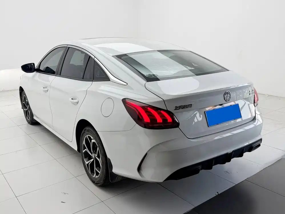 MG MG5 — миниатюра 7