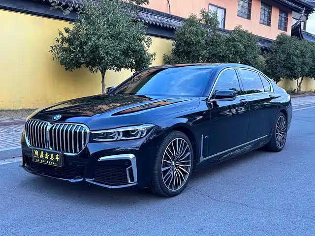 BMW 7 SERIES