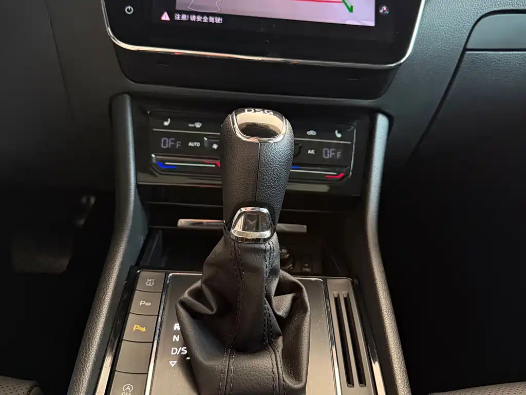 Skoda Superb — миниатюра 23