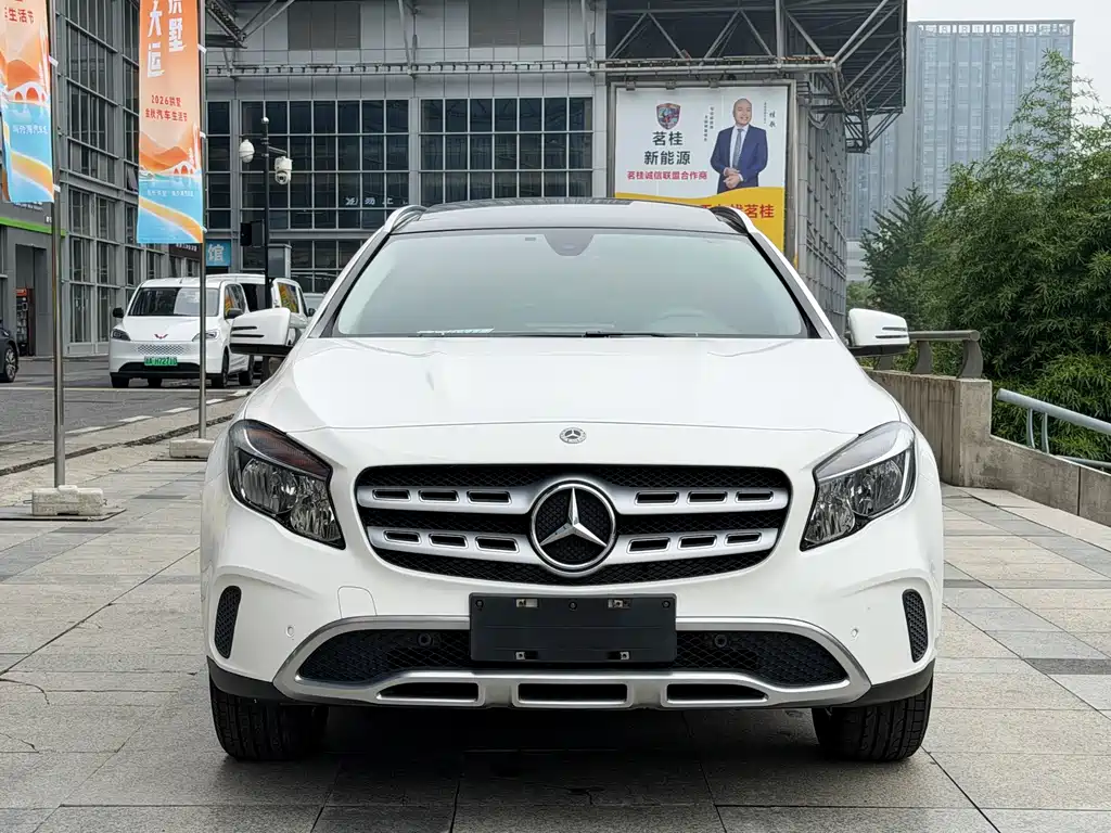 Mercedes-Benz GLA — миниатюра 2