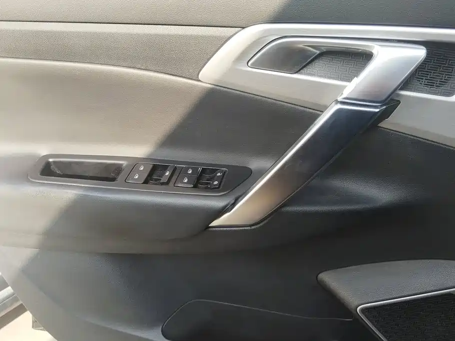 Geely Boyue — миниатюра 7