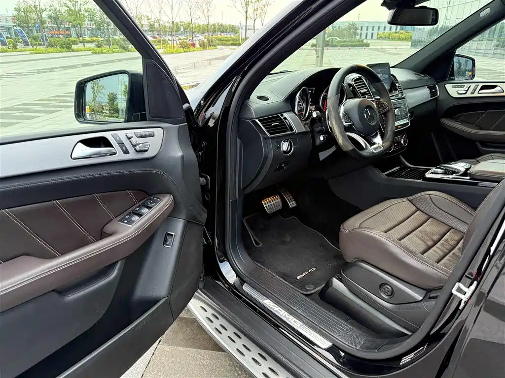 MERCEDES-BENZ GLE AMG