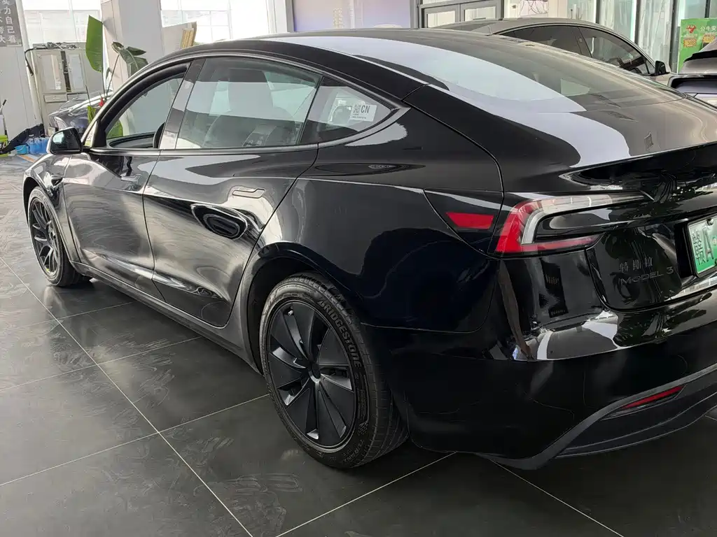 Tesla Model 3 — фотографии объявления, Фото 5