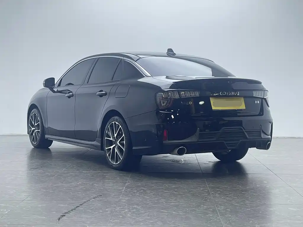 Lynk & Co 03 — миниатюра 6