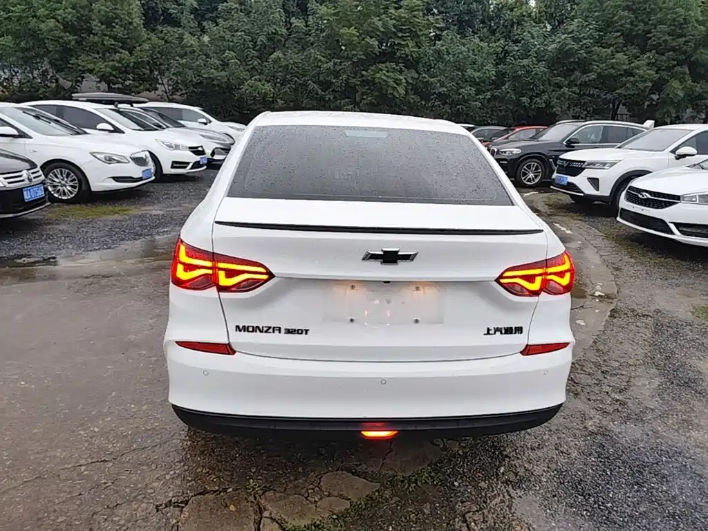 Chevrolet Monza — миниатюра 6