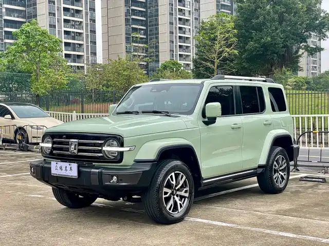 2022 TANK 300