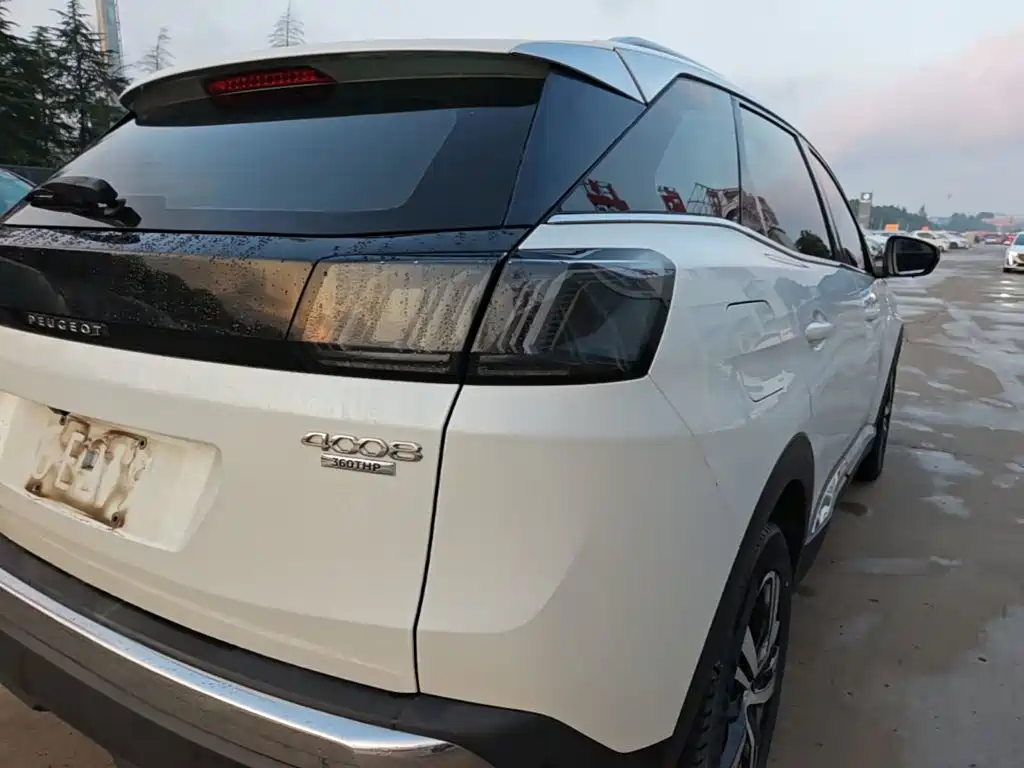 Peugeot 4008 — миниатюра 8