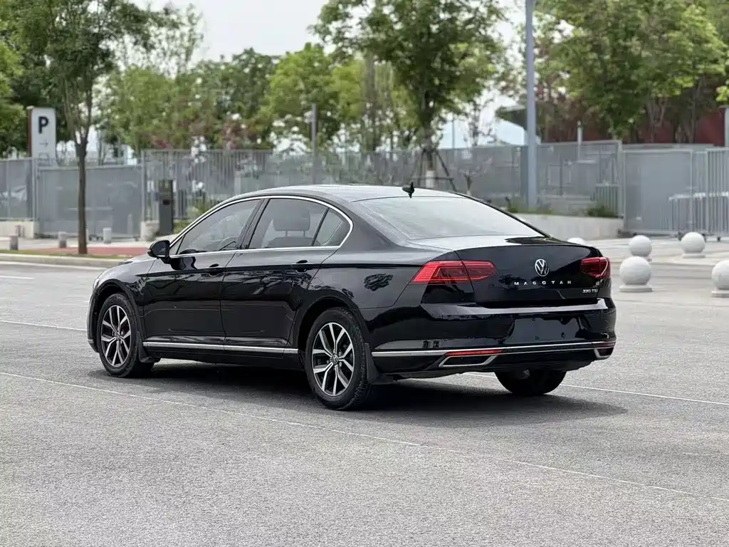 Volkswagen Magotan 2020 330TSI DSG Lead