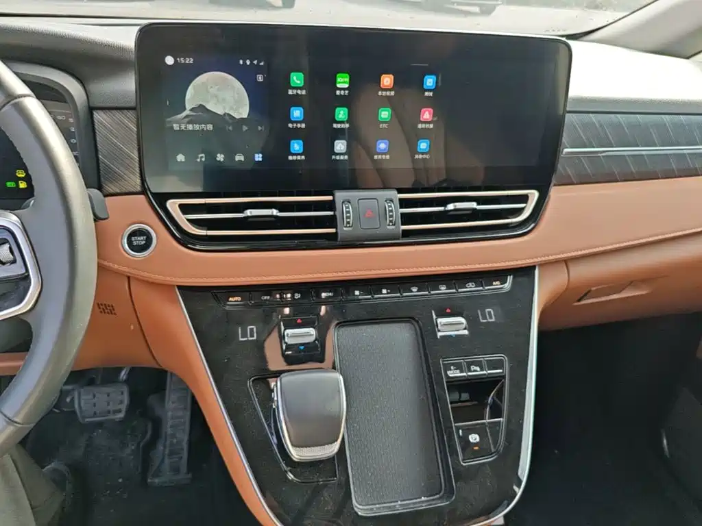Hongqi Hongqi HQ9 PHEV — миниатюра 13
