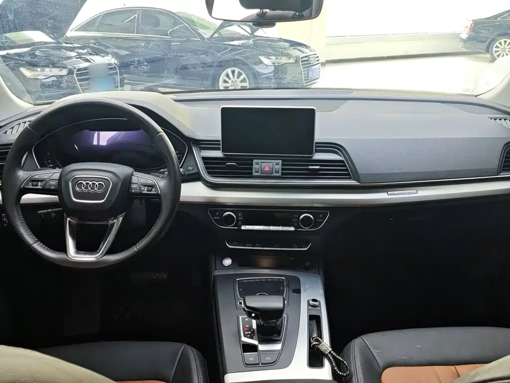 Audi Q5L — миниатюра 10