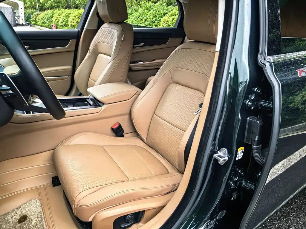 Jaguar XFL — миниатюра 11