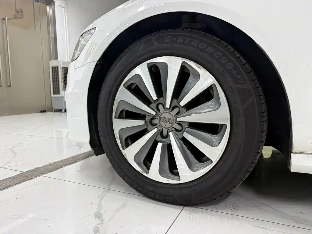 Audi A6L — миниатюра 7