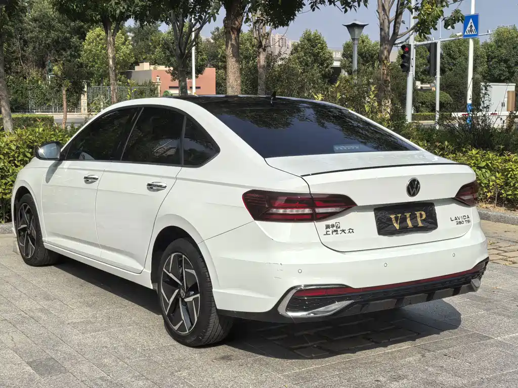 Volkswagen Lavida — миниатюра 9