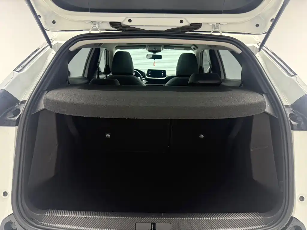 Peugeot 2008 — миниатюра 7