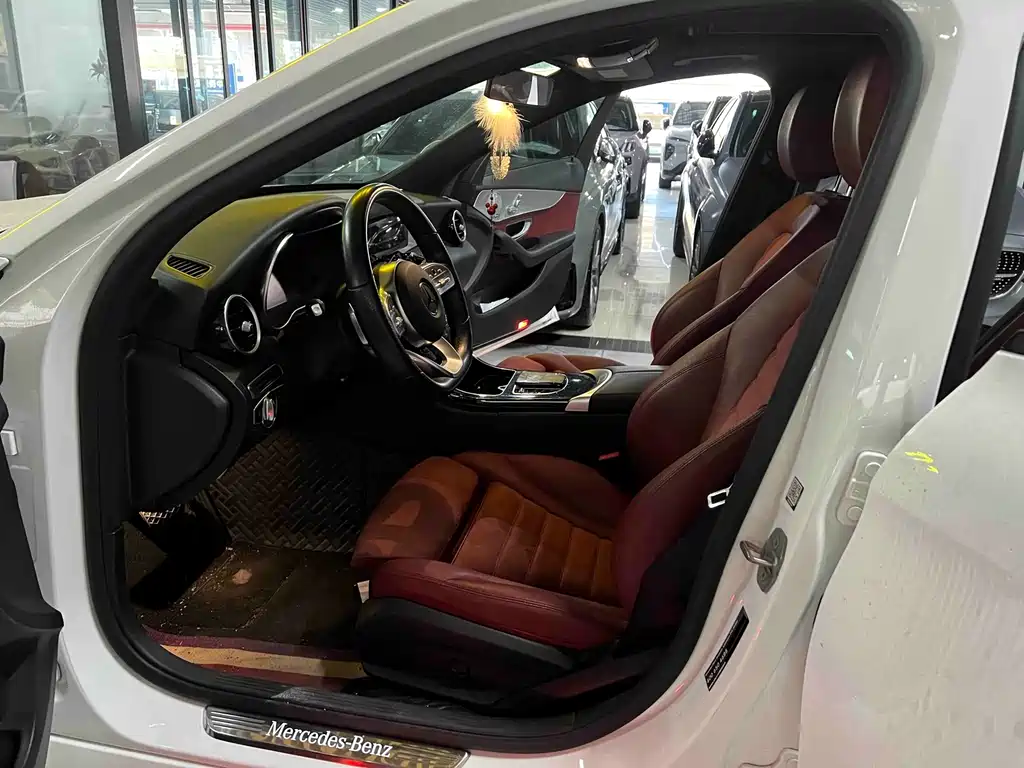 Mercedes-Benz C-Class — миниатюра 4
