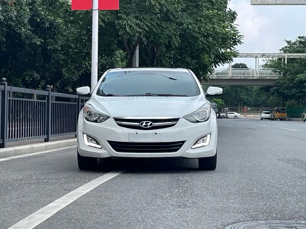 Hyundai Elantra Langdong — миниатюра 2