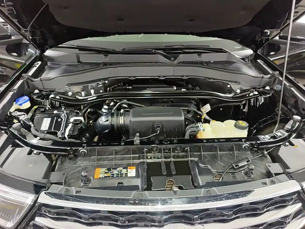 Ford Explorer — миниатюра 20