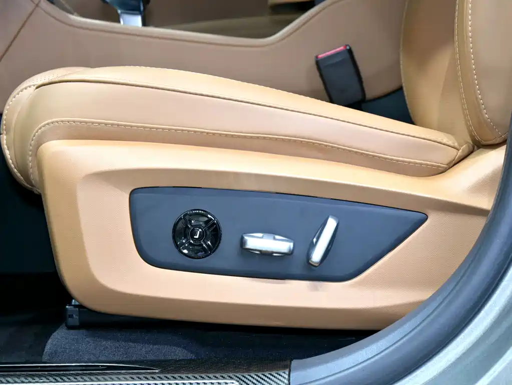 Li Auto Li ONE — миниатюра 21