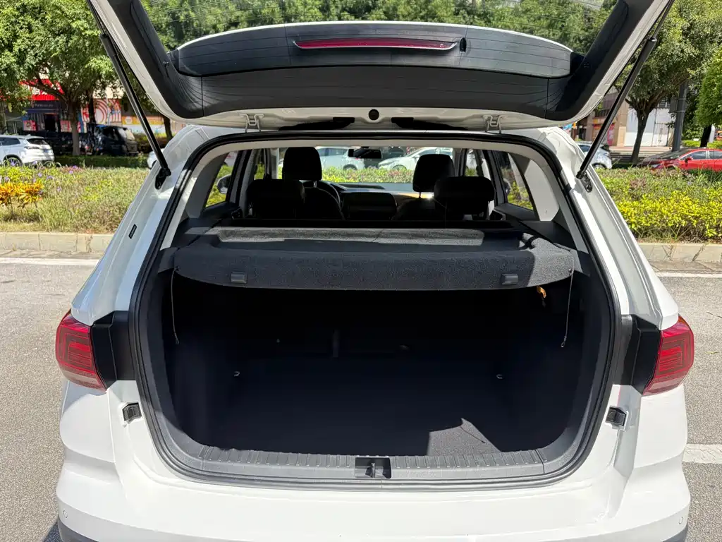 Volkswagen Tharu — миниатюра 18