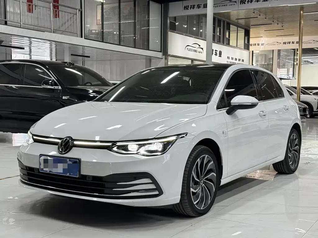 Volkswagen Golf 2024
