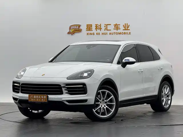 PORSCHE CAYENNE 2020