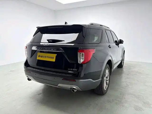 Ford Explorer — миниатюра 5