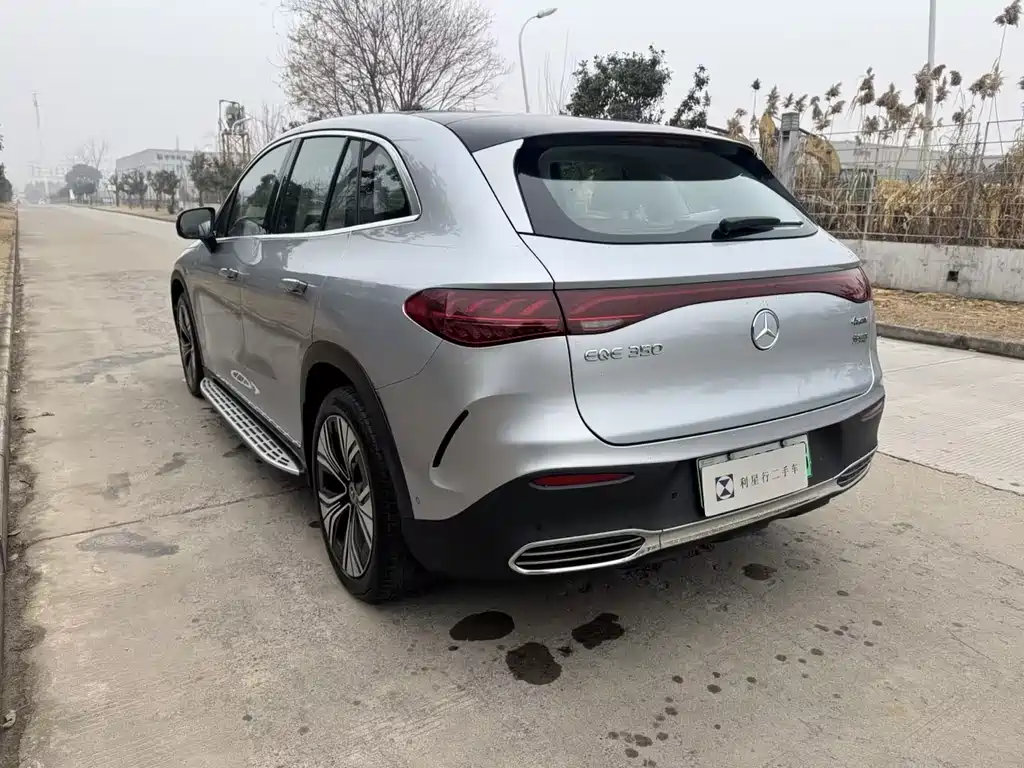 MERCEDES-BENZ EQE SUV