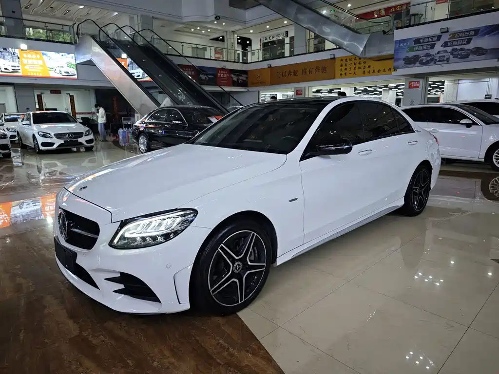 Mercedes-Benz C-Class — миниатюра 2