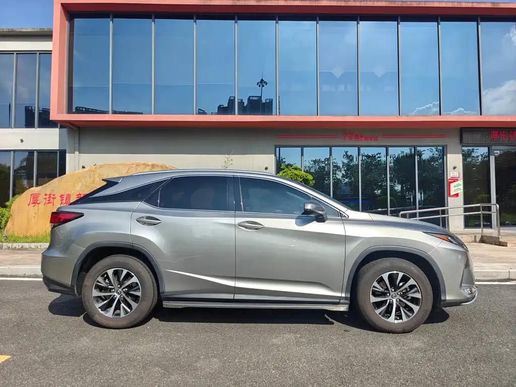 Lexus RX — миниатюра 7