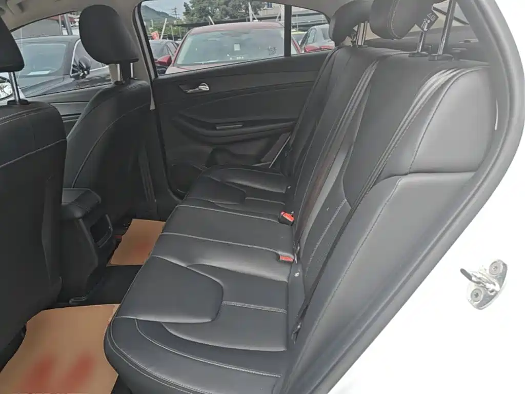 Chery Arrizo 5 — миниатюра 17