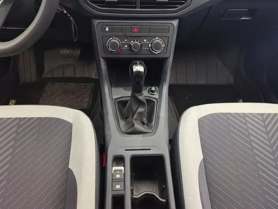 Volkswagen Tharu — миниатюра 16