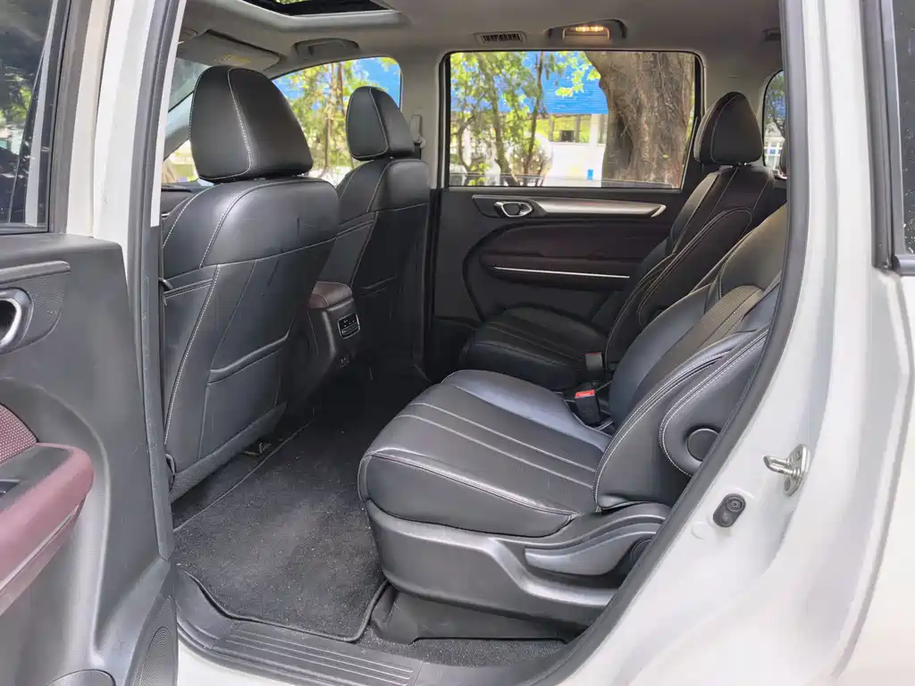 GAC Motor Trumpchi M6 — миниатюра 9