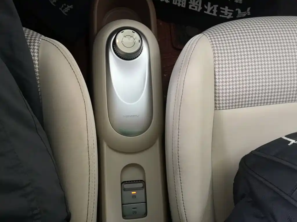 Wuling MINIEV — миниатюра 14