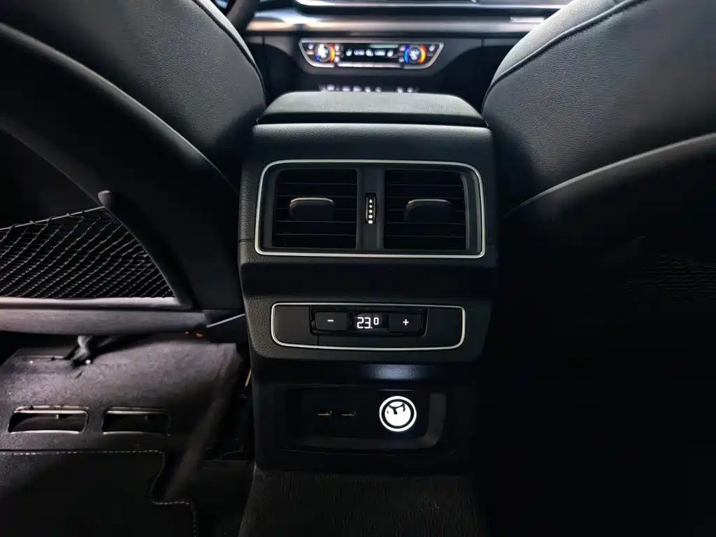 Audi Q5L — миниатюра 11
