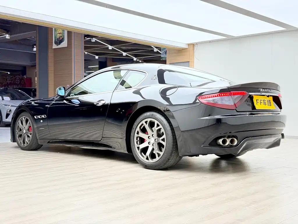 Maserati GranTurismo 2007 4.2L Standard