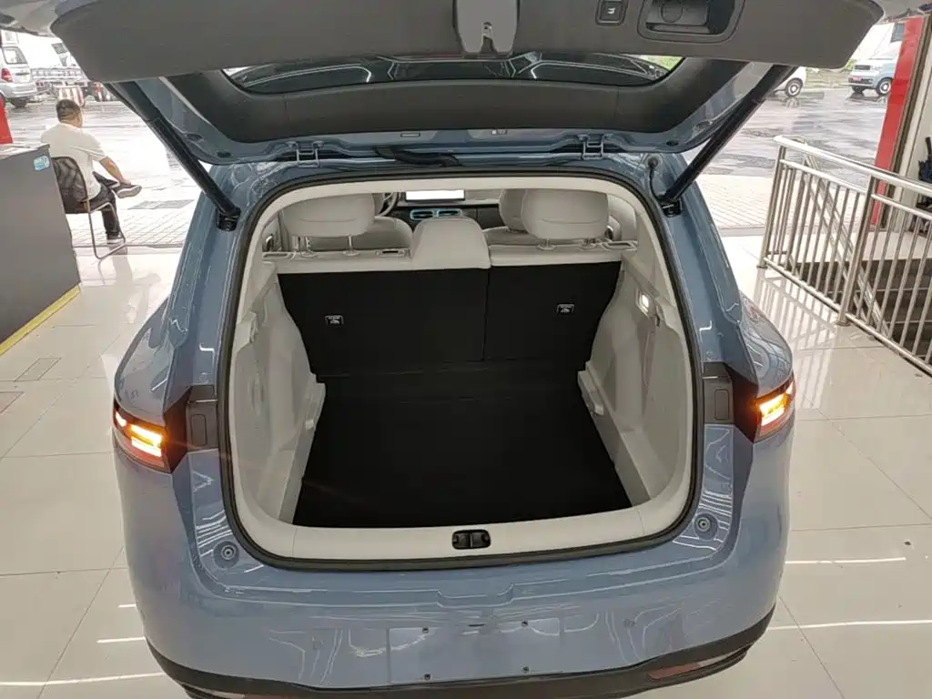 Leapmotor Leapmotor B10 — миниатюра 19