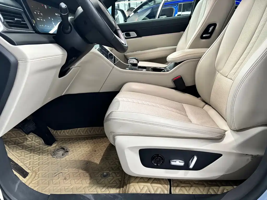 Li Auto Li ONE — миниатюра 6