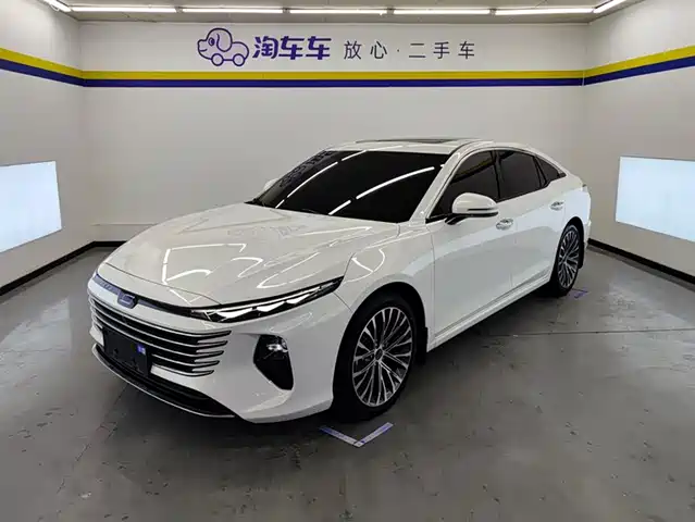 2024 Bestune B70