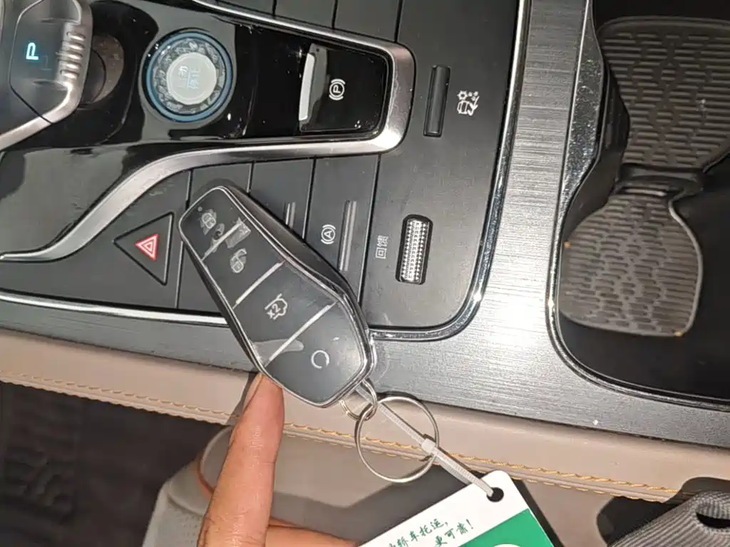 BYD Yuan Plus — миниатюра 9