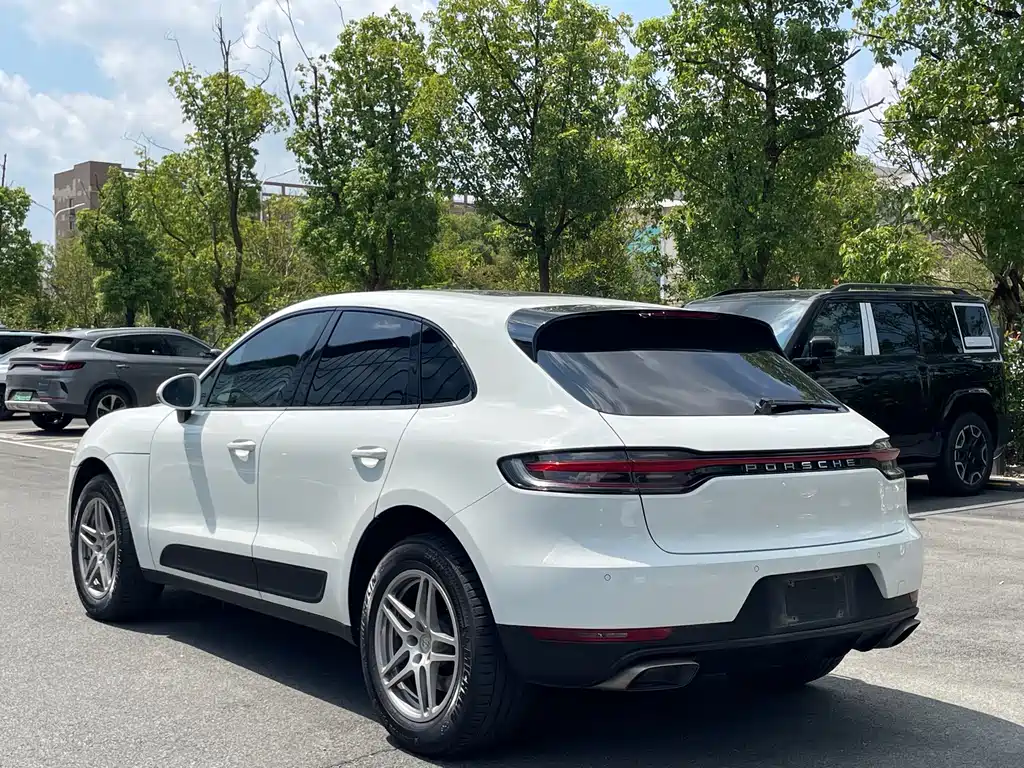 Porsche Macan — миниатюра 19