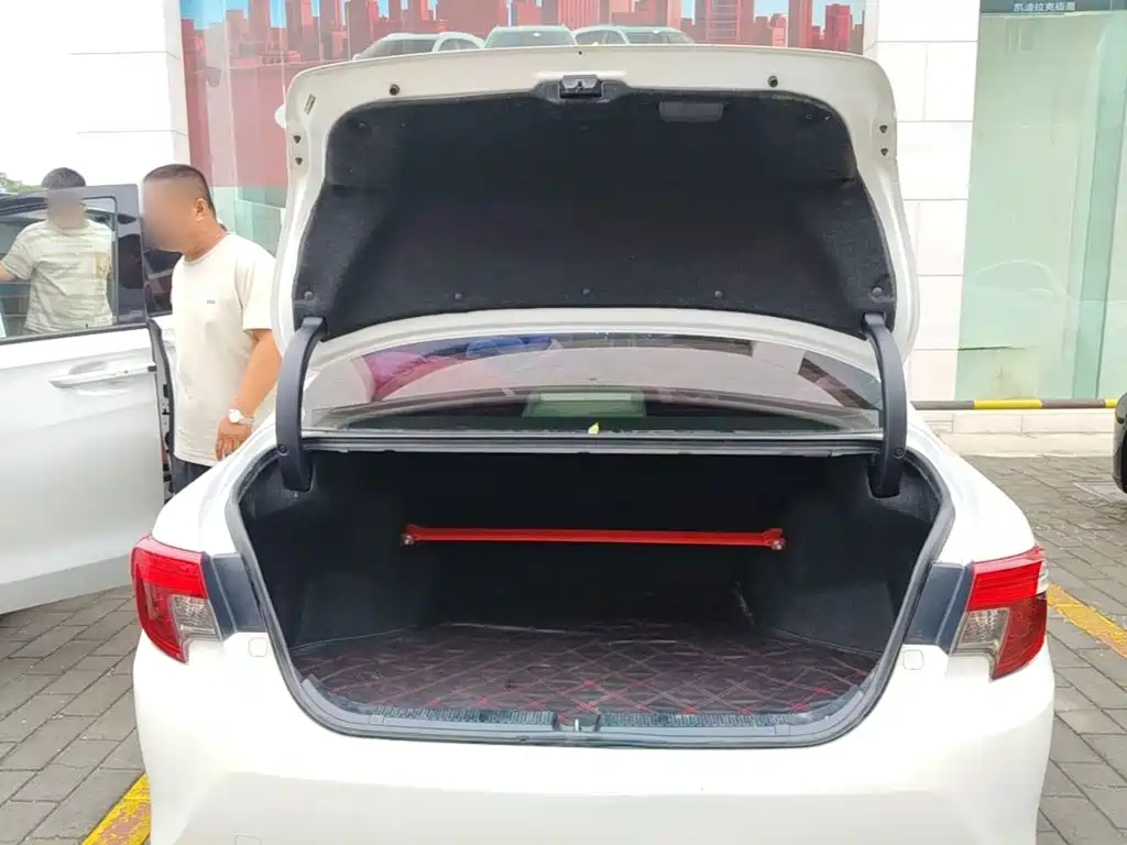 Toyota Reiz — миниатюра 19