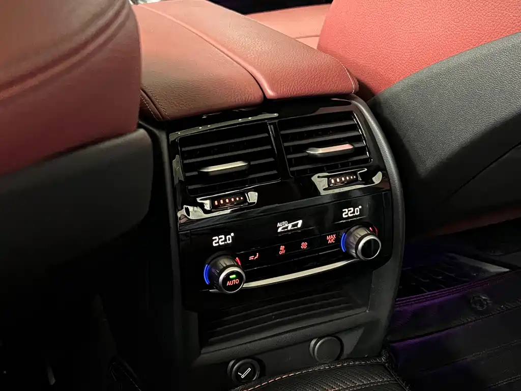 BMW 5 Series — миниатюра 18