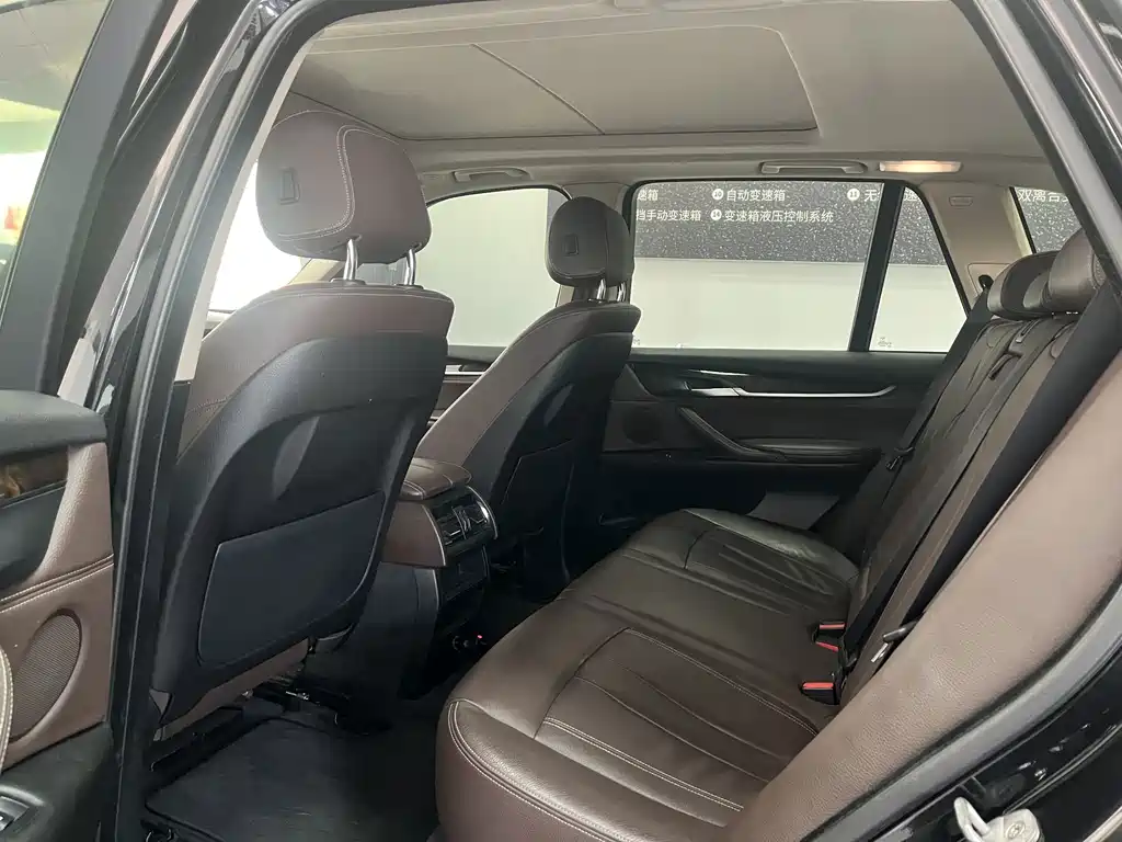 BMW X5 (Import) — миниатюра 11