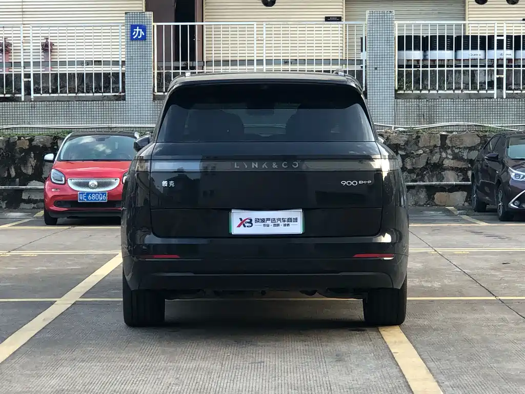 Lynk & Co 900 — миниатюра 5