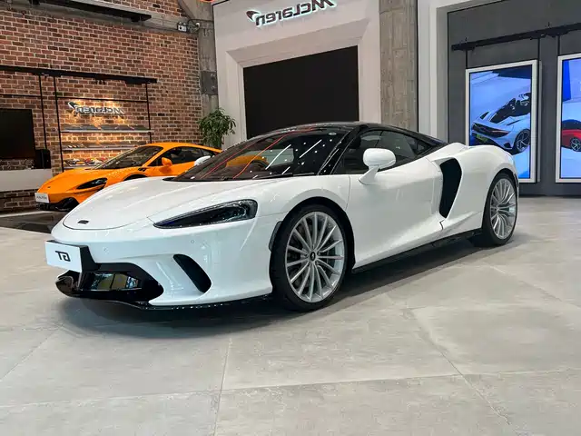 mclaren gt