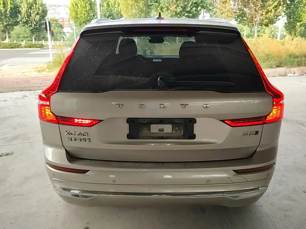 Volvo XC60 — миниатюра 6