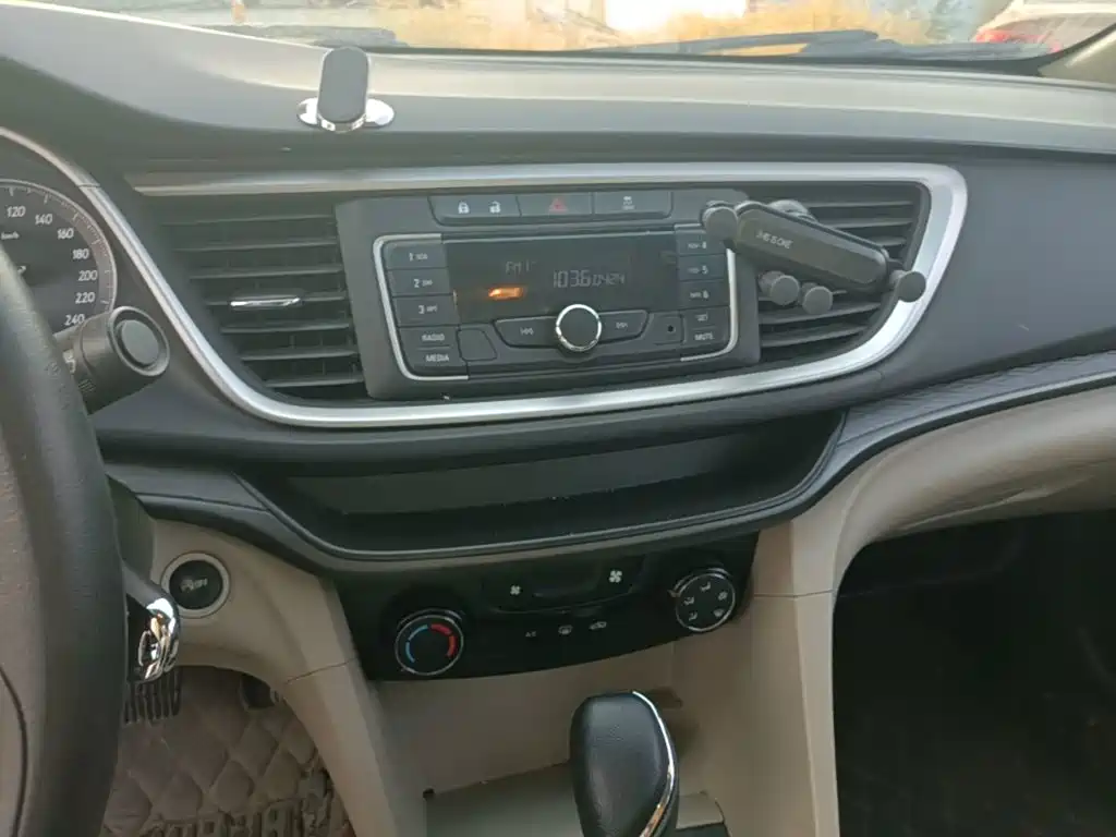 Buick Excelle — миниатюра 13